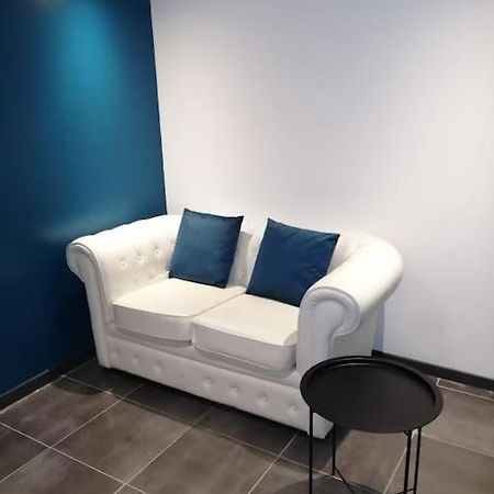 Peronnas Appartement Tout Proche De Bourg-En-Bresse מראה חיצוני תמונה
